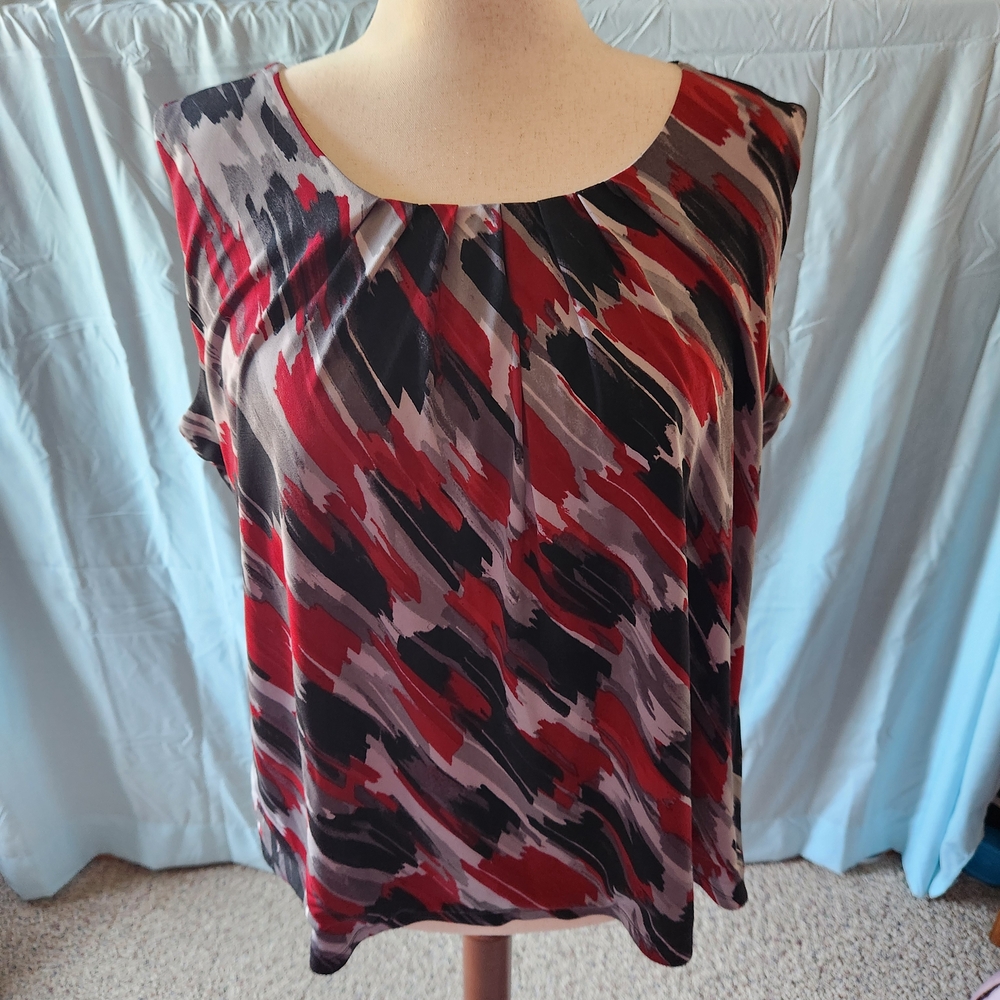 Jones Studio Red and Black Abstract Blouse